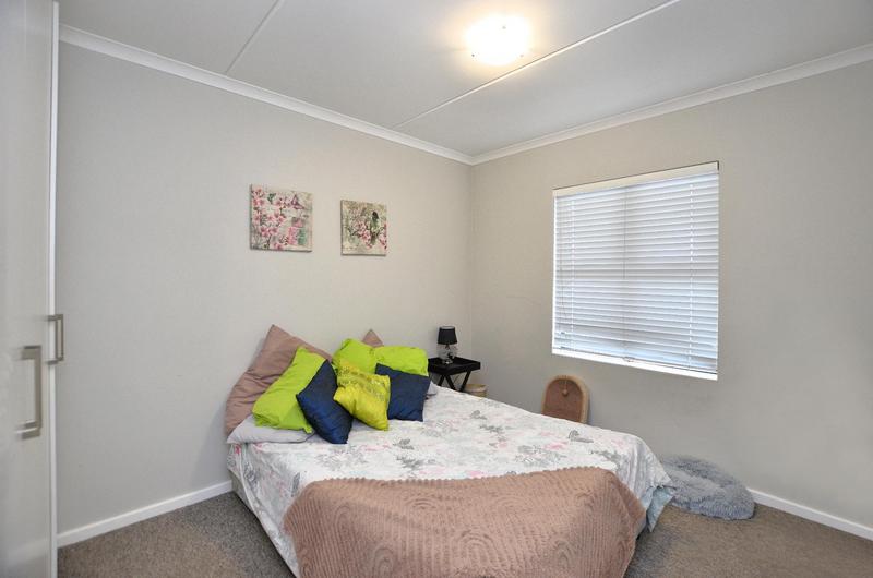 2 Bedroom Property for Sale in Brackenfell South Western Cape